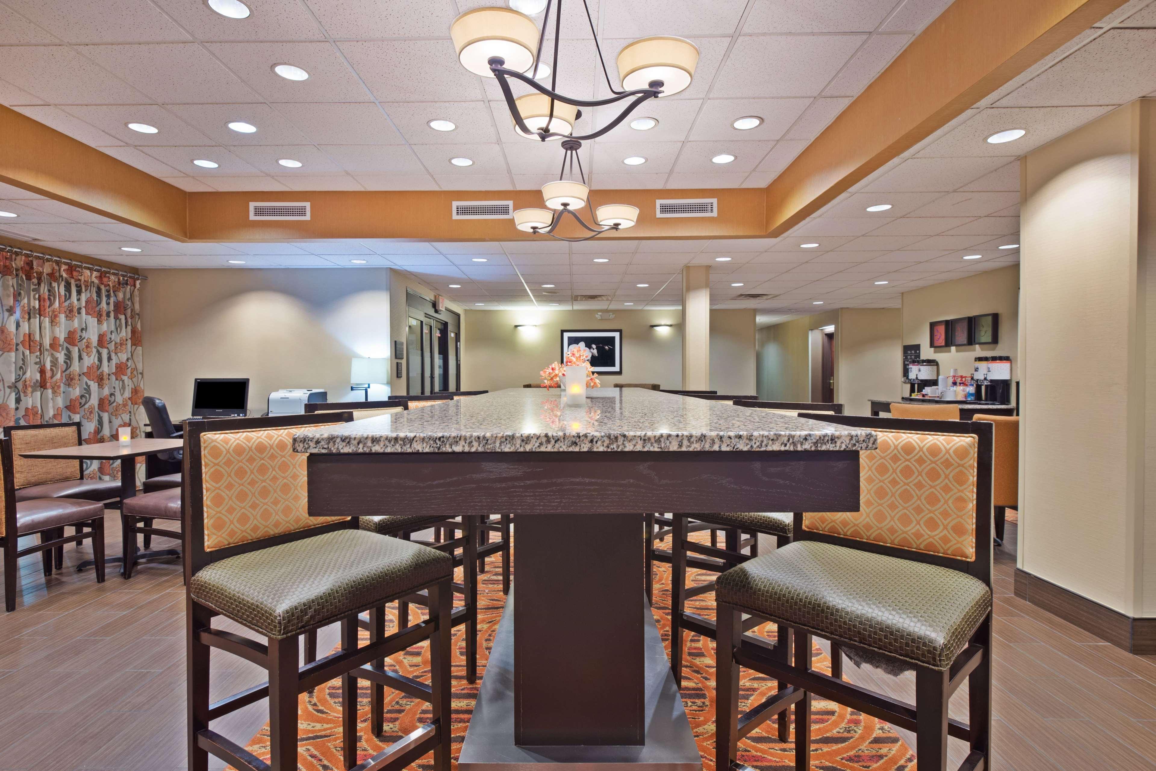 Hampton Inn Winfield Teays Valley Exterior foto
